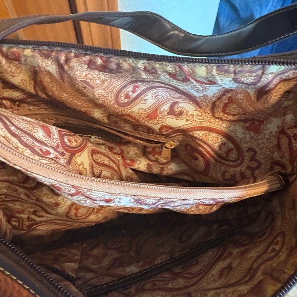 Silverlake EUC Fleur de Lis Shoulder Bag - Picture 9 of 10